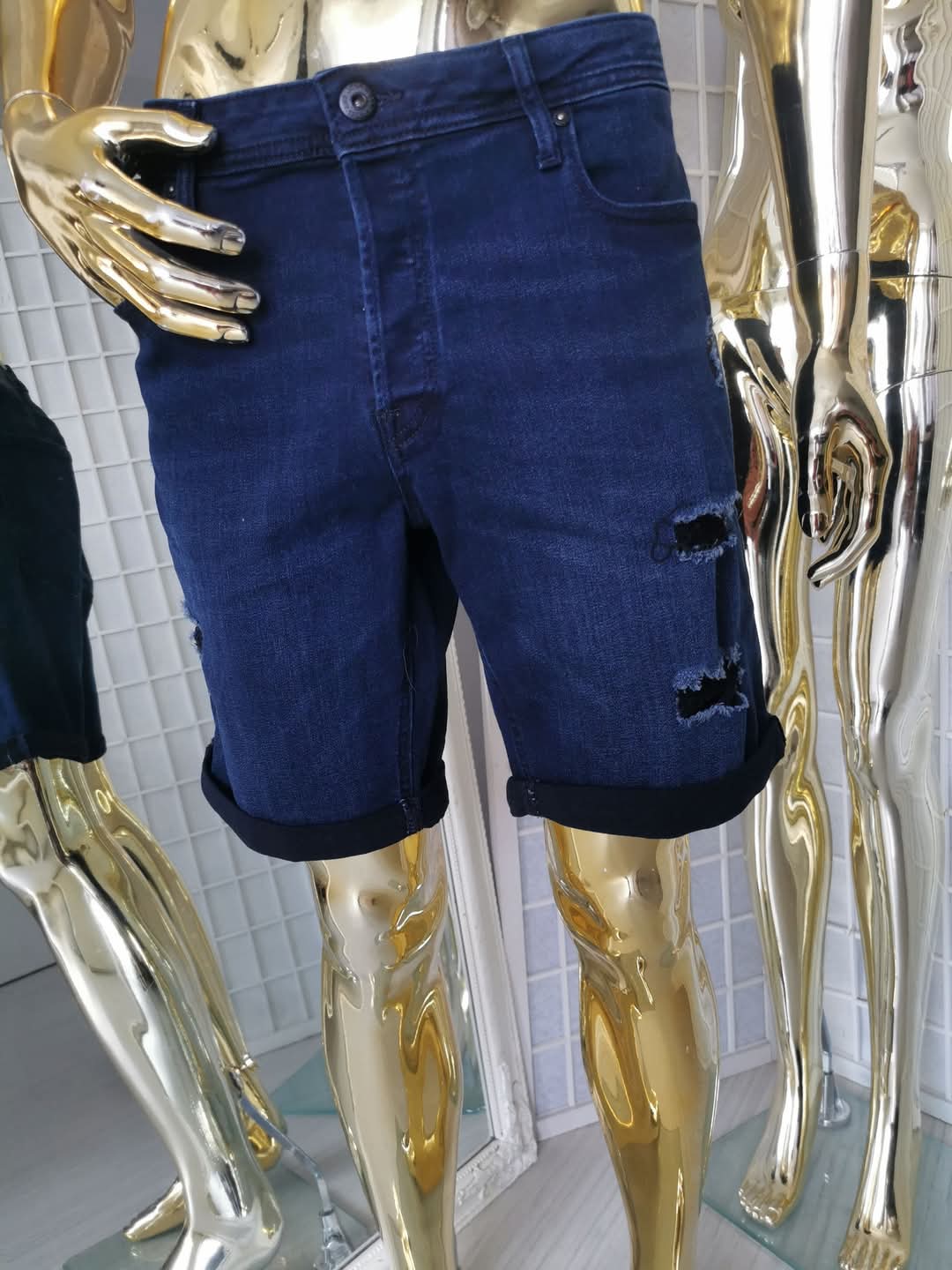 2XL dydžio tamsiai mėlyni šortai